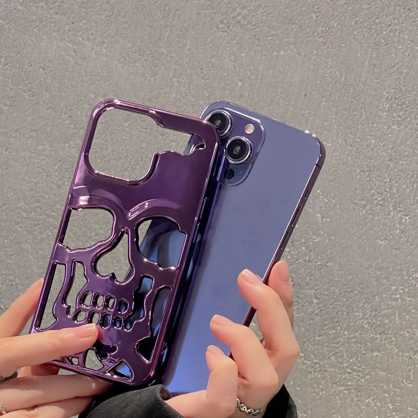 Skull-Gold Luxury: Cover Teschio 3D Metal (Iphone 13-14-15-16 / 14-15-16 Plus / 13-14-15-16 Pro / 13-14-15-16 Pro Max