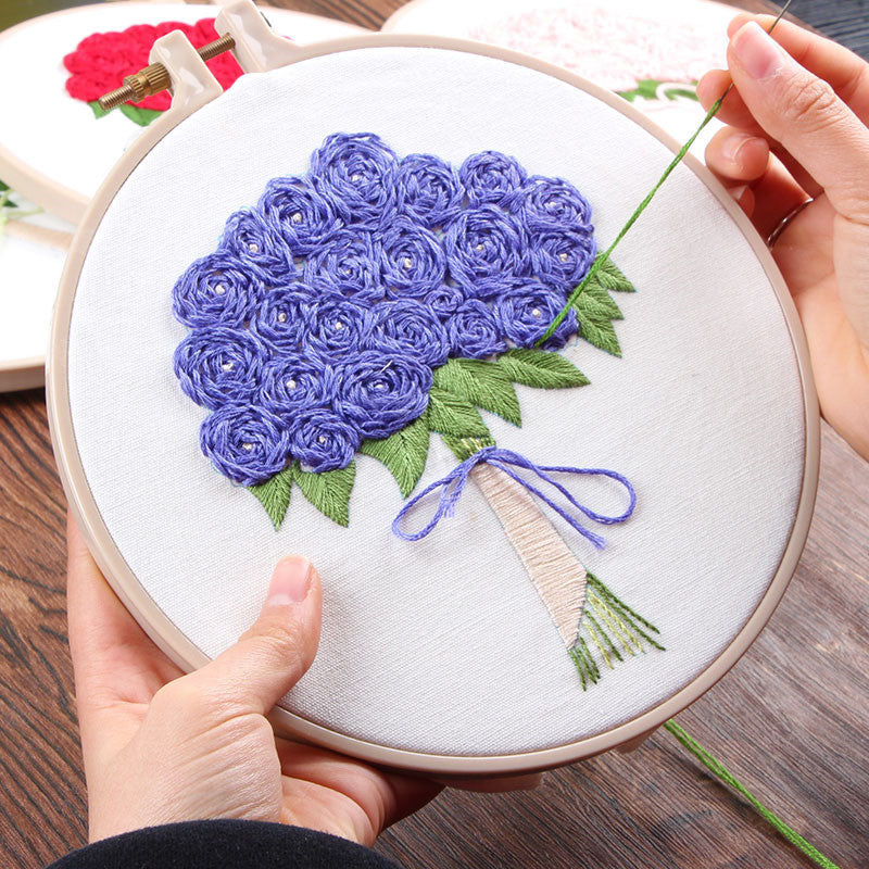 Handmade Masterpiece - Kit Ricamo Tradizionale Fatto a Mano