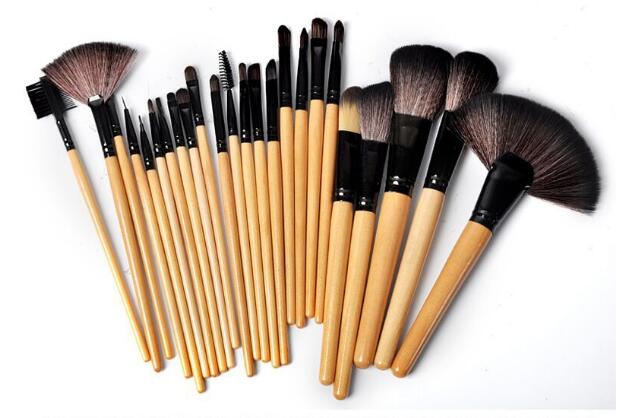 Spazzola di Trucco Set 24 Pennelli