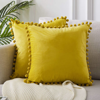 Velvet Sphere Lace – Cuscino a Sfera in Velluto con Finiture in Pizzo