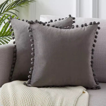Velvet Sphere Lace – Cuscino a Sfera in Velluto con Finiture in Pizzo