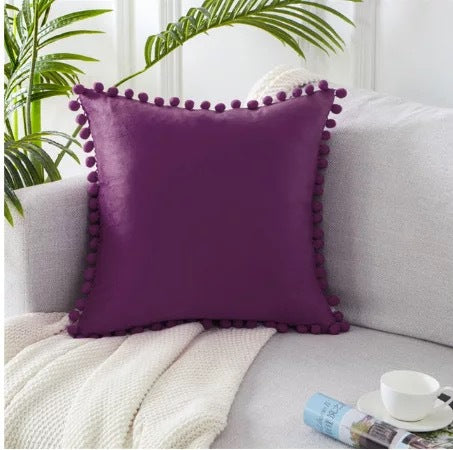 Velvet Sphere Lace – Cuscino a Sfera in Velluto con Finiture in Pizzo