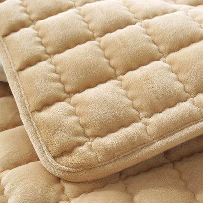 Quilted Comfort Cover – Copridivano Trapuntato ad Alta Resistenza (S-4XL)