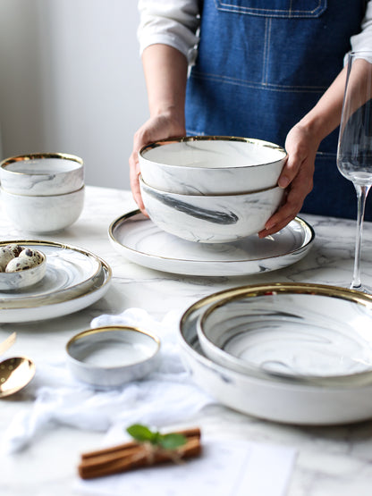 Set Piatti con Texture Marmo Moderno