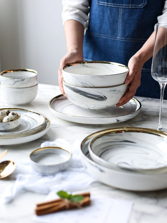 Set Piatti con Texture Marmo Moderno