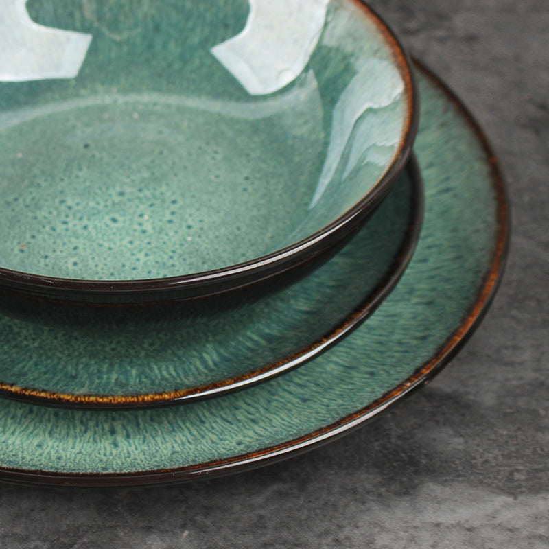 Nile Royal Emerald - Set in Porcellana