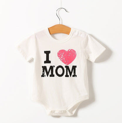 Mummy & Daddy – Body Triangolare I Love Mom/Dad (1-3 mesi, 6-9 mesi, 9-12 mesi, 12-18 mesi)