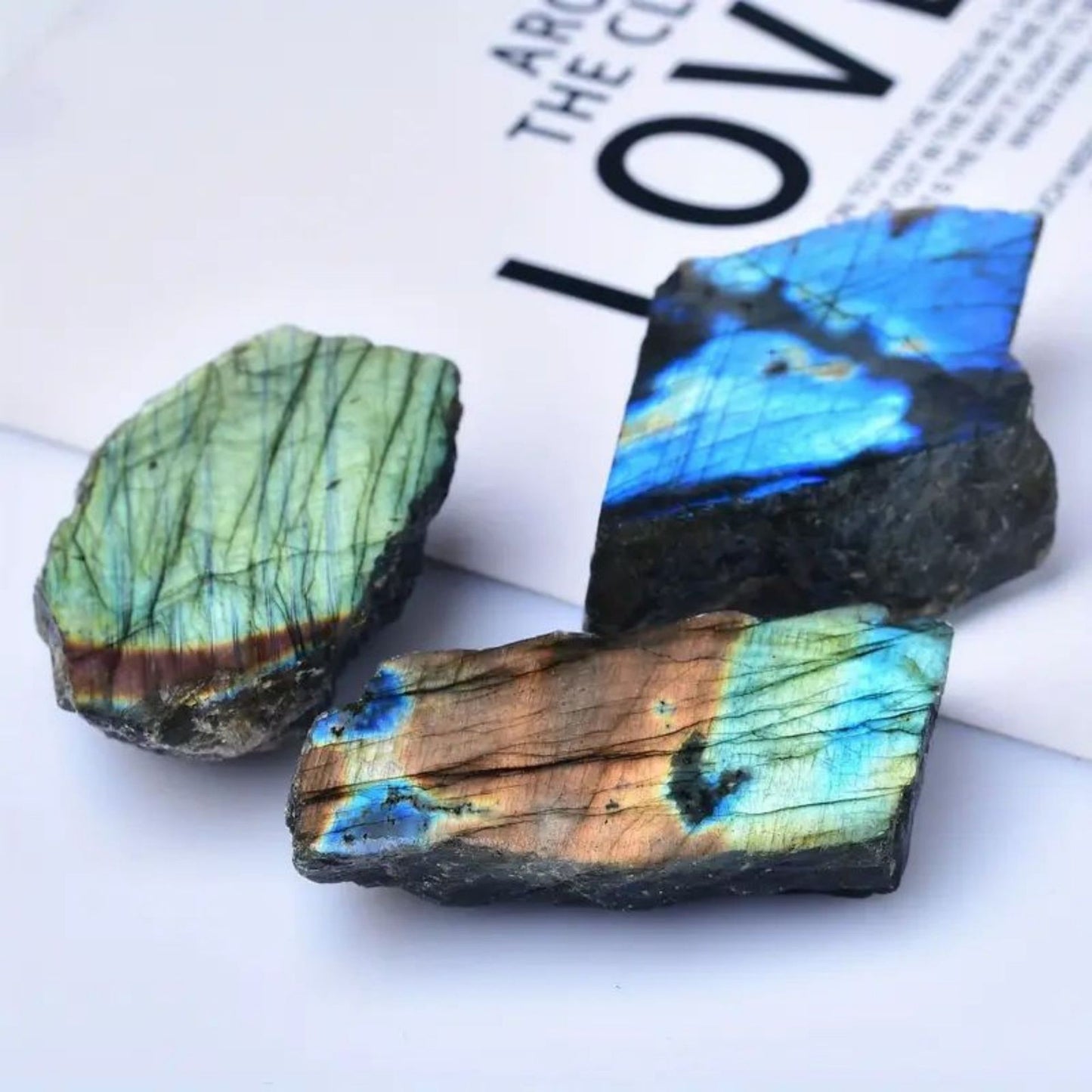 AuroraStone - Labradorite Grezza Iridescente