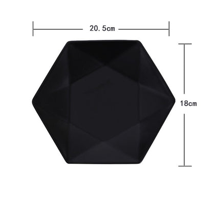 Matte Nordic Plate – Piatto in Ceramica Opaca Stile Occidentale