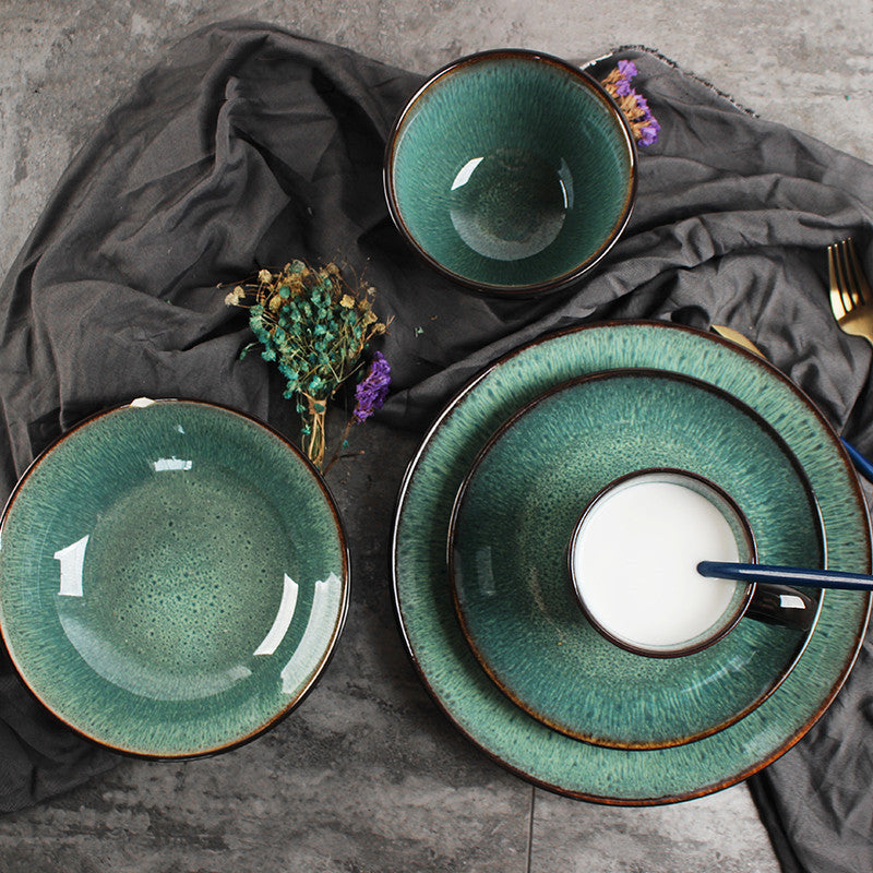 Nile Royal Emerald - Set in Porcellana