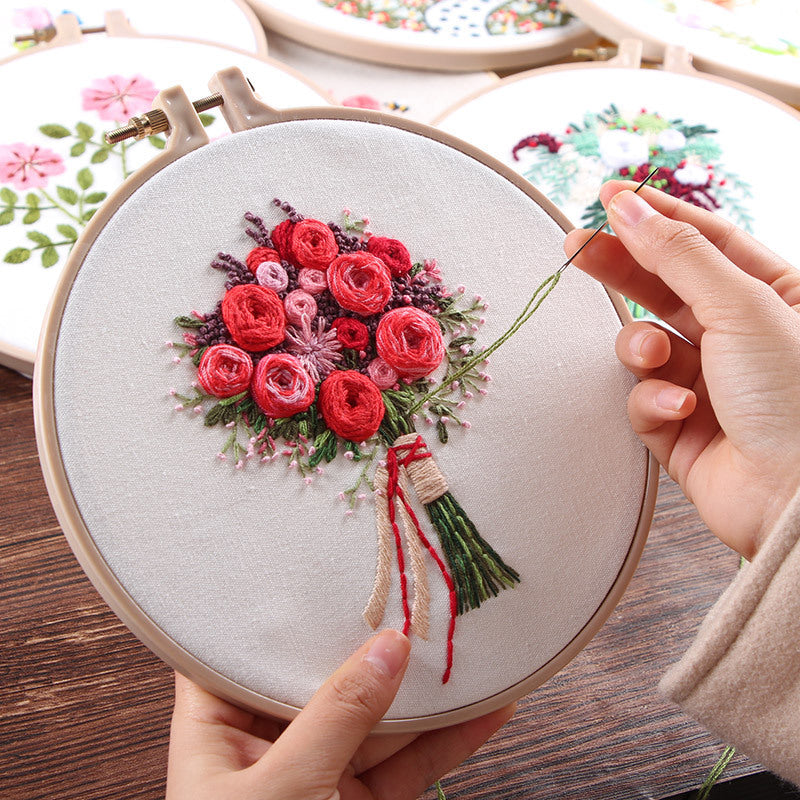 Handmade Masterpiece - Kit Ricamo Tradizionale Fatto a Mano