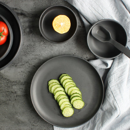 Set Ceramica Nordica: Piatti Bistecca e Ciotole Riso